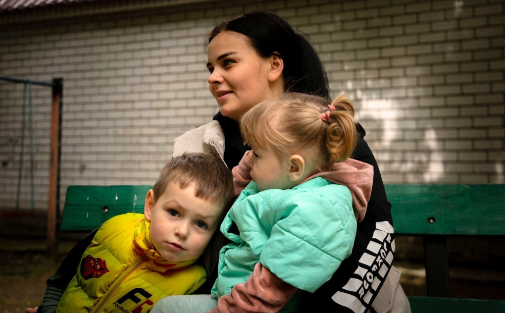 Ukraine. UNHCR supports people evacuated from front-line areas in Ukraine