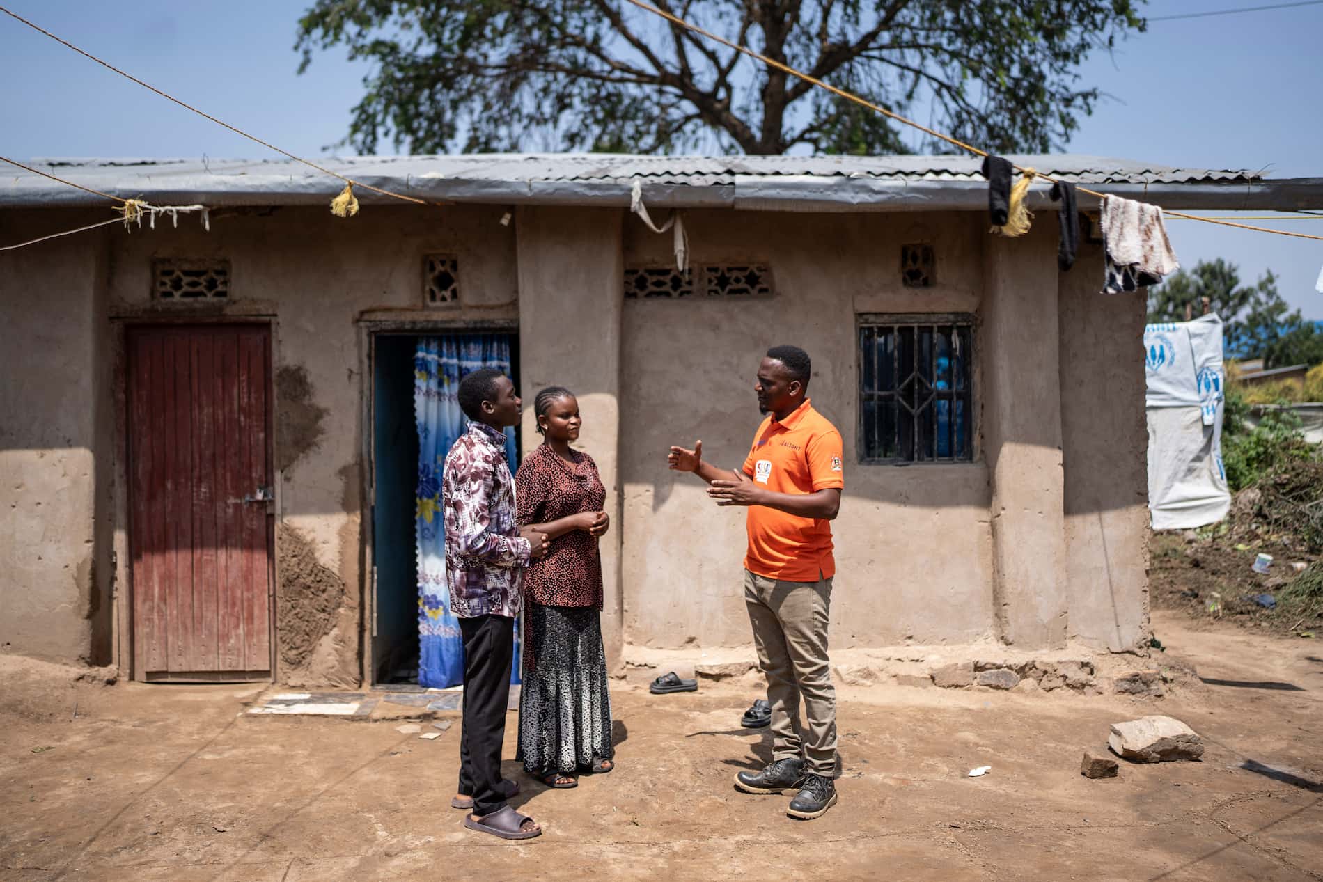 Uganda_A-Caseworker-Speaks-With-Unaccompanied-Children-In-Nakivale