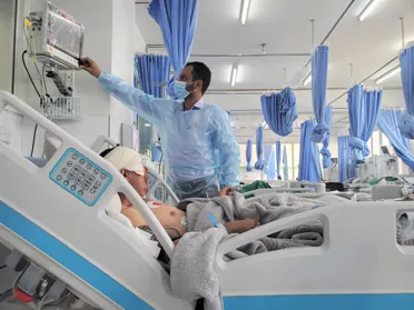 Tile Yemen Unhcr Supports Healthcare