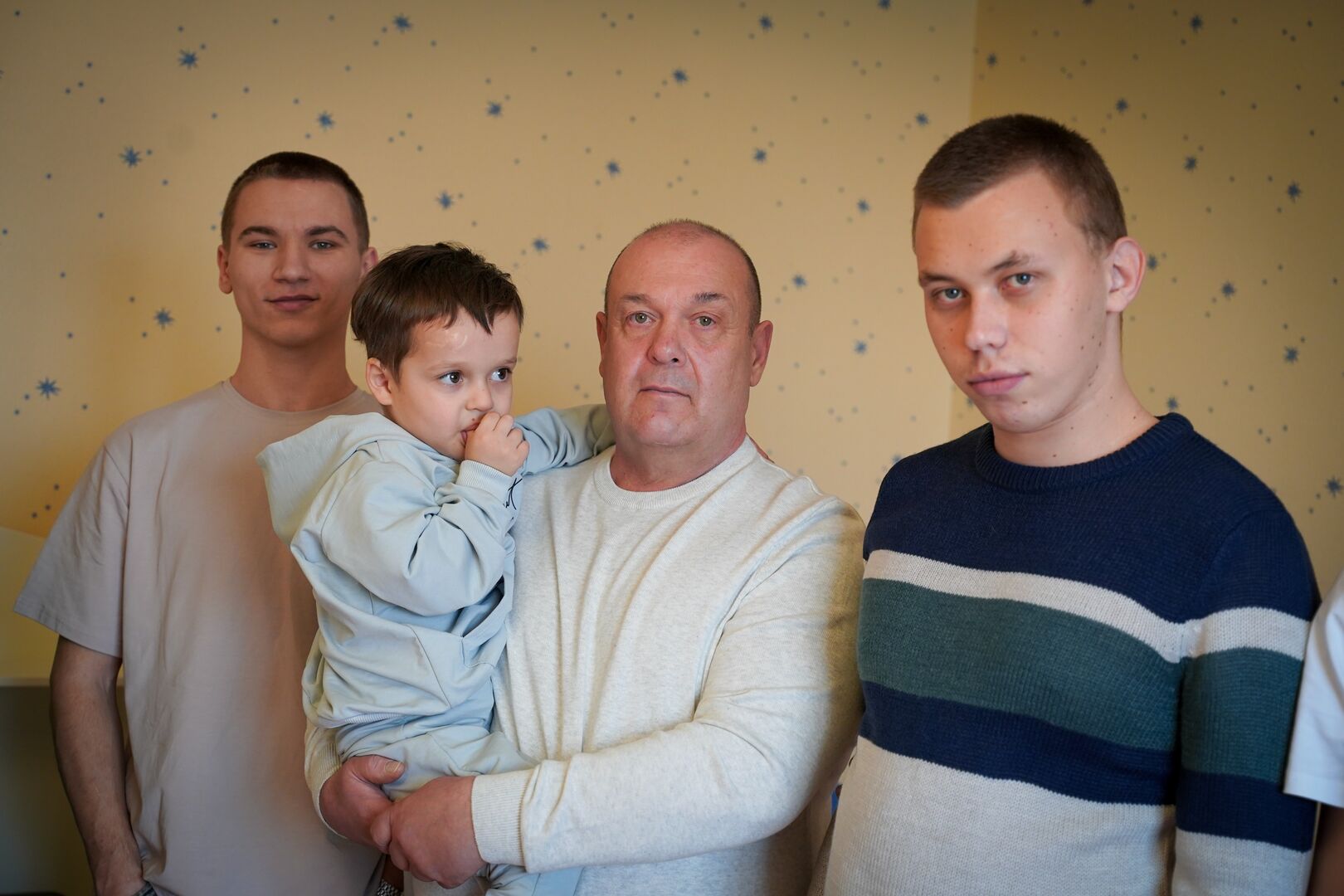 Ukraine_UNHCR Supports Displaced Large Foster Families